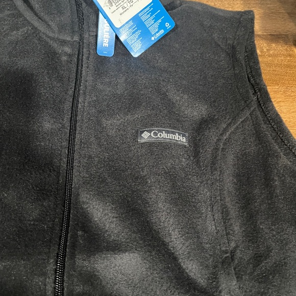 Columbia Black Women's Vest - Picture 2 of 4